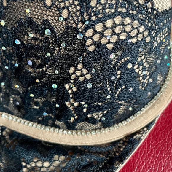 Victoria’s Secret bra - Picture 3 of 3